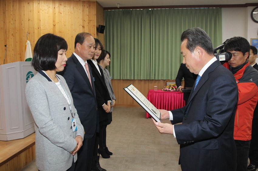 2.제43회 보건의 날 기념행사 열려